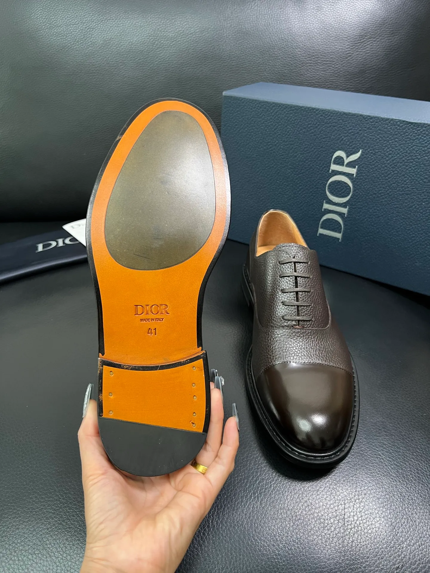 Men's shoes 💰940 Dior top purchasing agent, synchronized with Dior counters, original factory configuration, imported Italian cowhide, fully imported water-dyed cowhide lining, sole: original factory special supply, original sole super comfortable, original factory follow-up order 🔍🔍High quality, welcome to compare, code number 39-44 (can be ordered 38 45 46) 85868